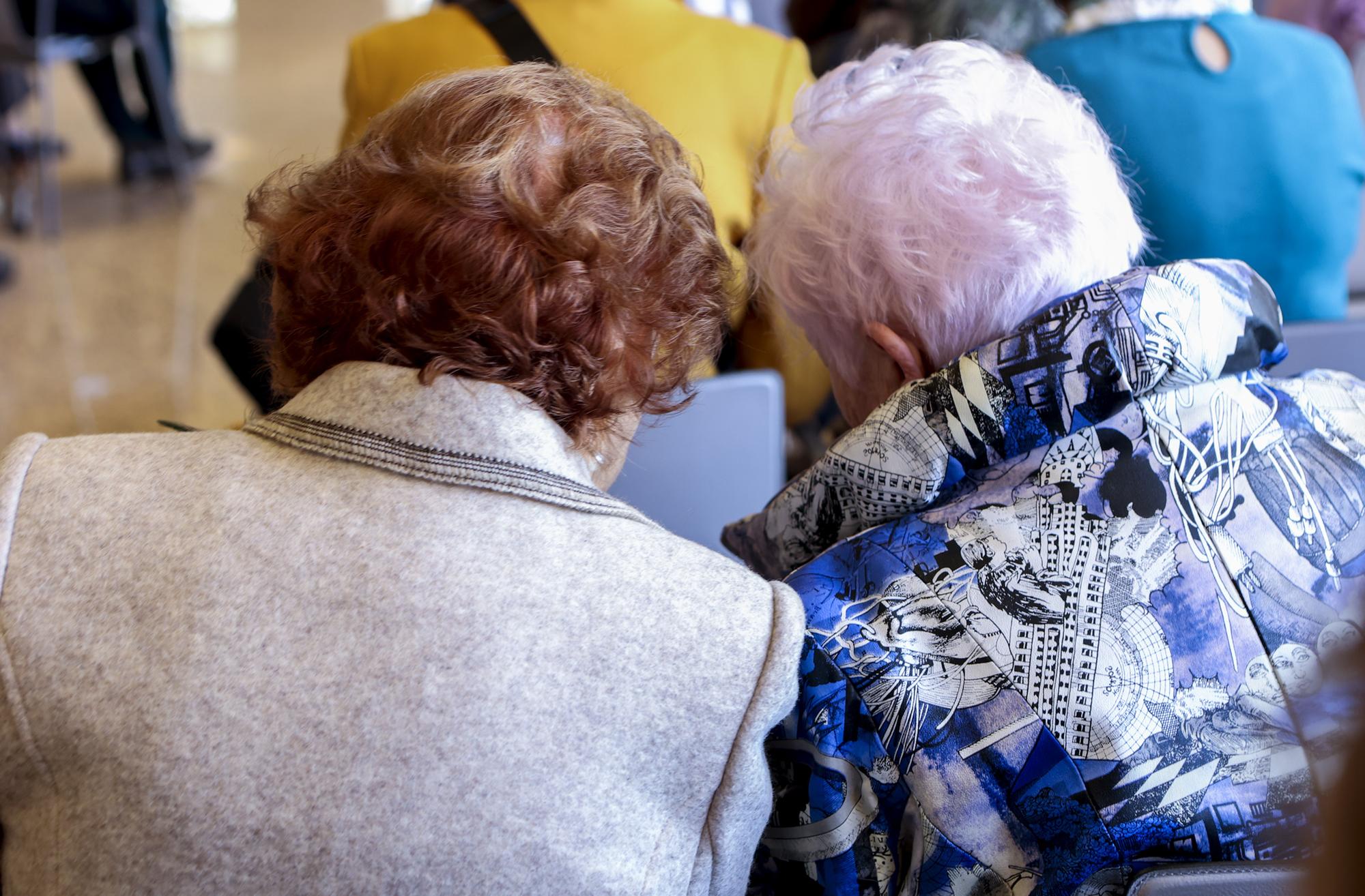 mujeres pensionistas